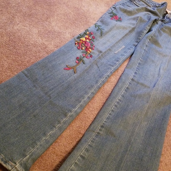 Jeans - Picture 2 of 2